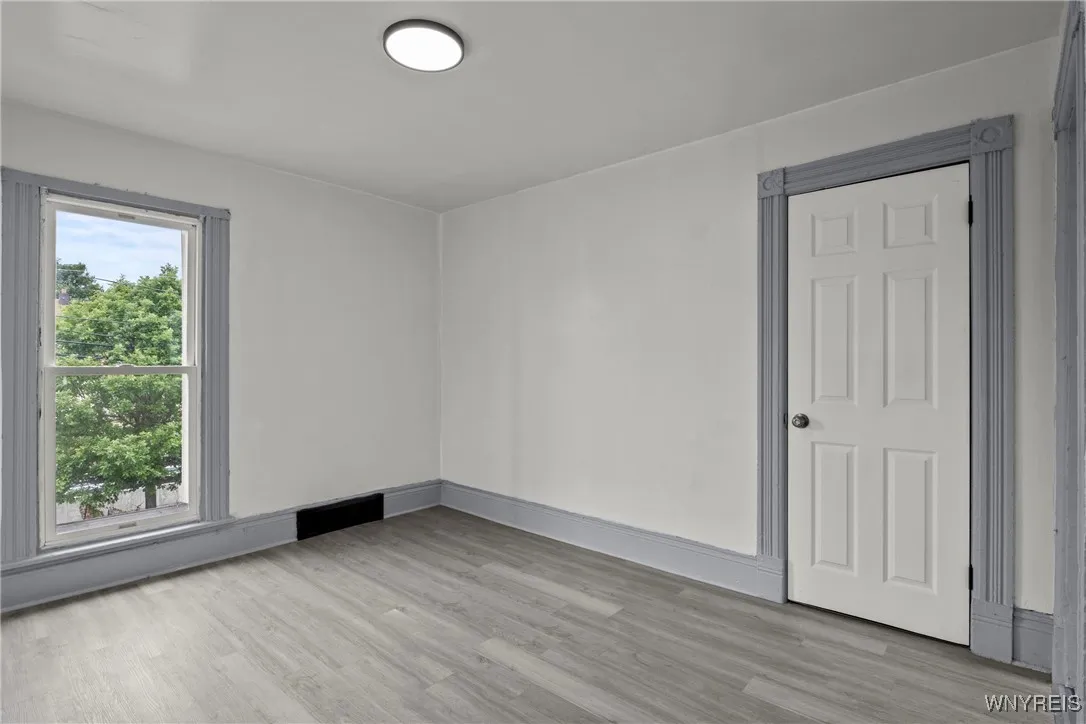 385 7th Street, Buffalo, New York 14201, Buffalo, New York 14201, 4 Bedrooms Bedrooms, ,2 BathroomsBathrooms,Residential,For Sale,385 7th Street, Buffalo, New York 14201,0,B1619589