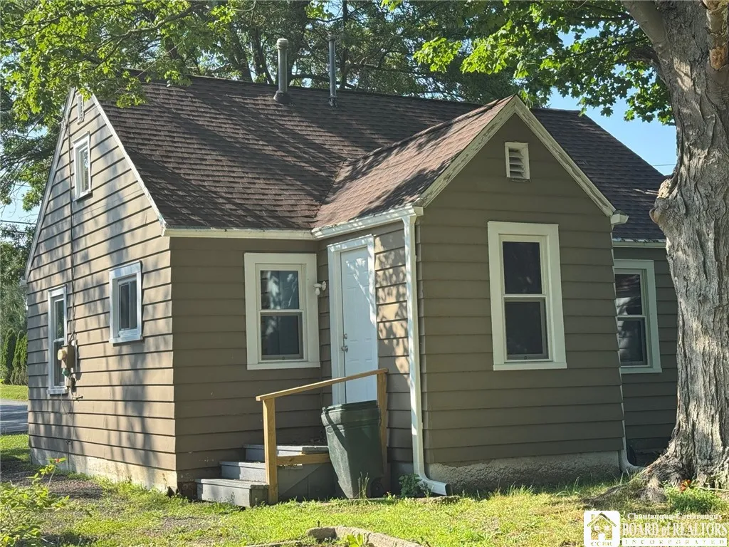 57 Tenney Street, Dunkirk, New York 14048, Dunkirk, New York 14048, 2 Bedrooms Bedrooms, 5 Rooms Rooms,1 BathroomBathrooms,Residential,For Sale,57 Tenney Street, Dunkirk, New York 14048,R1619407