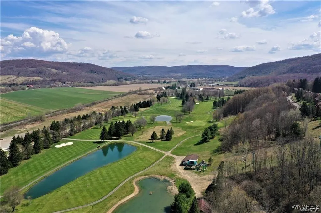 G103 Snowpine Village, Great Valley, New York 1474, Great Valley, New York 14741, 1 Bedroom Bedrooms, 3 Rooms Rooms,1 BathroomBathrooms,Residential,For Sale,G103 Snowpine Village, Great Valley, New York 1474,B1619415