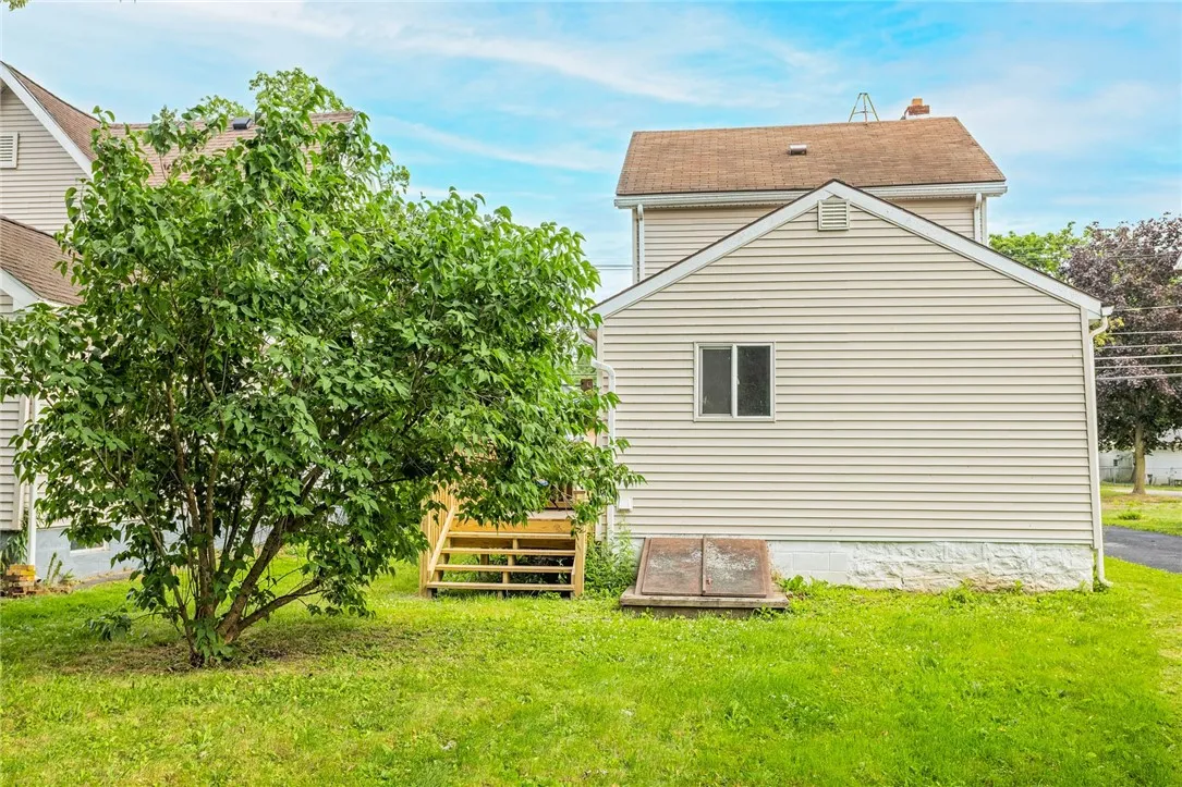113 Myrtle Street, Leroy, New York 14482, Leroy, New York 14482, 2 Bedrooms Bedrooms, 5 Rooms Rooms,1 BathroomBathrooms,Residential,For Sale,113 Myrtle Street, Leroy, New York 14482,R1619757