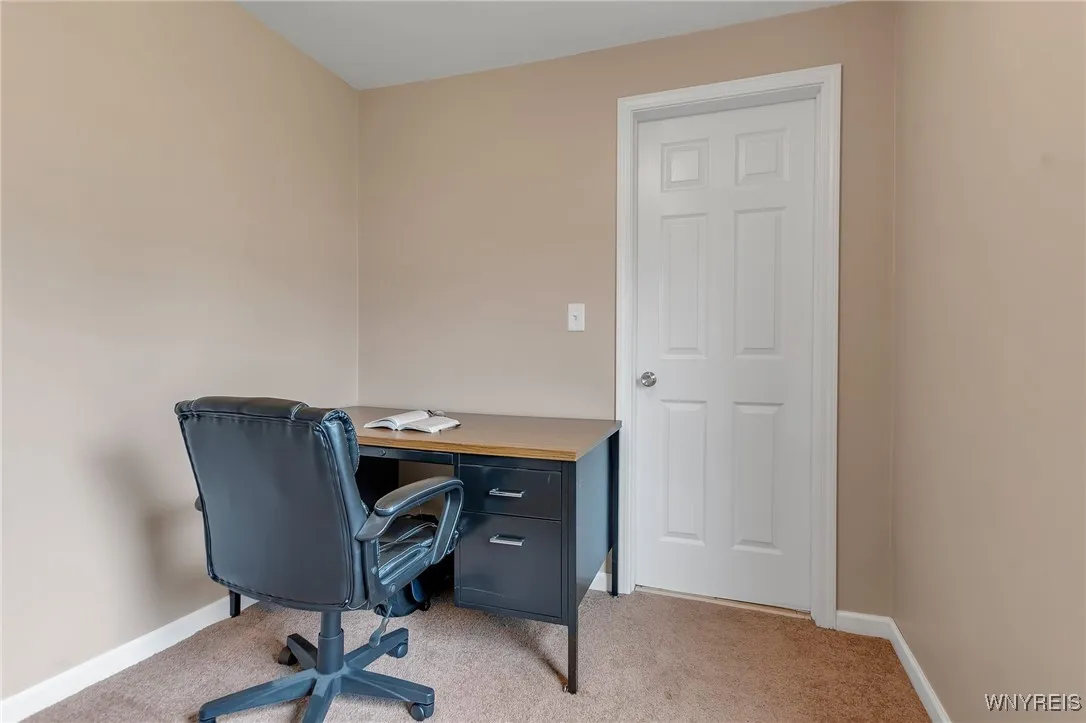 7217 Shawnee Road, Wheatfield, New York 14120, Wheatfield, New York 14120, 5 Bedrooms Bedrooms, 15 Rooms Rooms,3 BathroomsBathrooms,Residential,Closed,7217 Shawnee Road, Wheatfield, New York 14120,0,B1619354