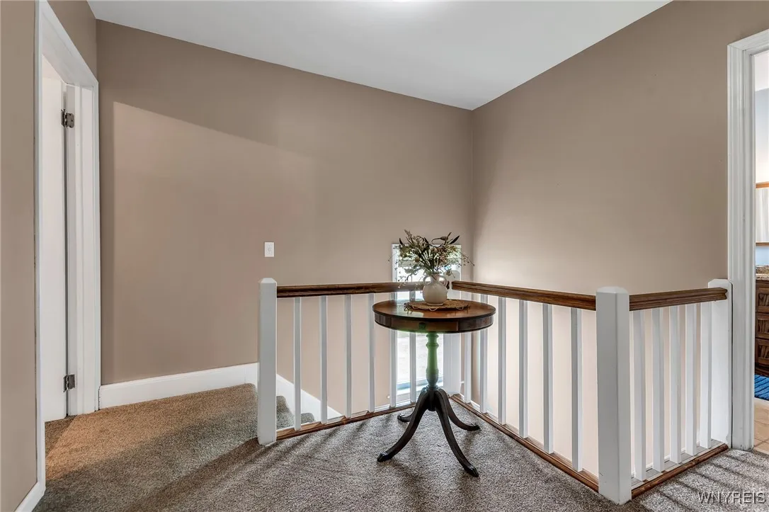 7217 Shawnee Road, Wheatfield, New York 14120, Wheatfield, New York 14120, 5 Bedrooms Bedrooms, 15 Rooms Rooms,3 BathroomsBathrooms,Residential,Closed,7217 Shawnee Road, Wheatfield, New York 14120,0,B1619354