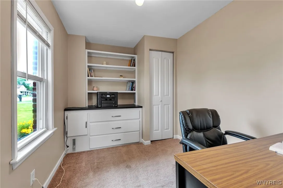 7217 Shawnee Road, Wheatfield, New York 14120, Wheatfield, New York 14120, 5 Bedrooms Bedrooms, 15 Rooms Rooms,3 BathroomsBathrooms,Residential,Closed,7217 Shawnee Road, Wheatfield, New York 14120,0,B1619354