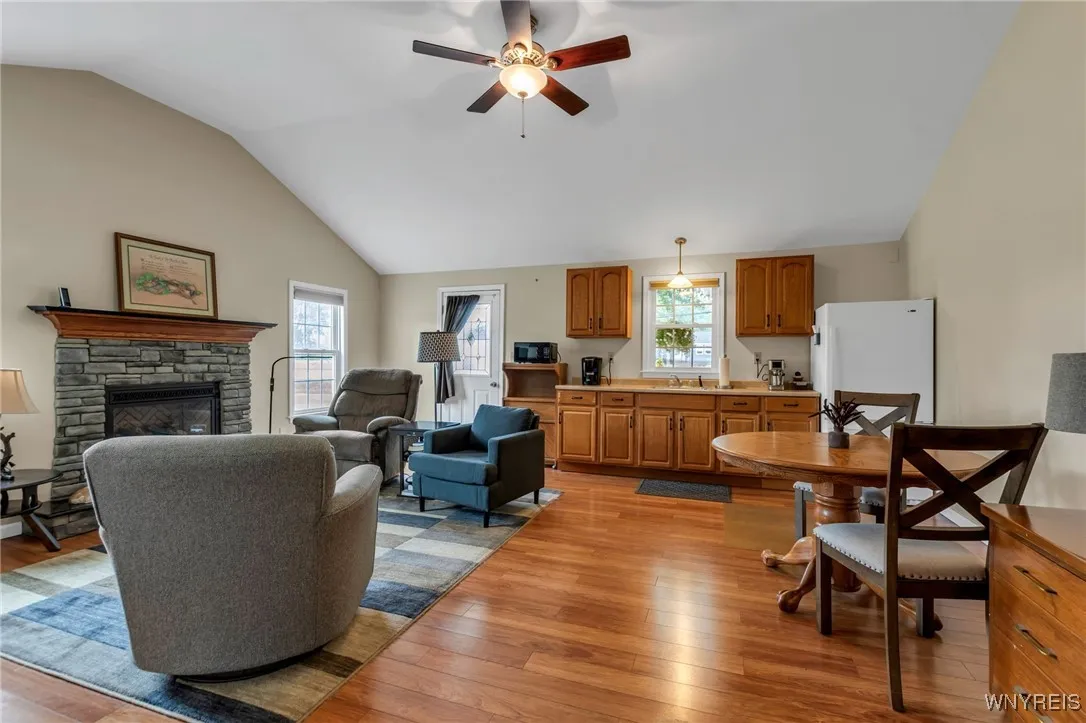 7217 Shawnee Road, Wheatfield, New York 14120, Wheatfield, New York 14120, 5 Bedrooms Bedrooms, 15 Rooms Rooms,3 BathroomsBathrooms,Residential,Closed,7217 Shawnee Road, Wheatfield, New York 14120,0,B1619354