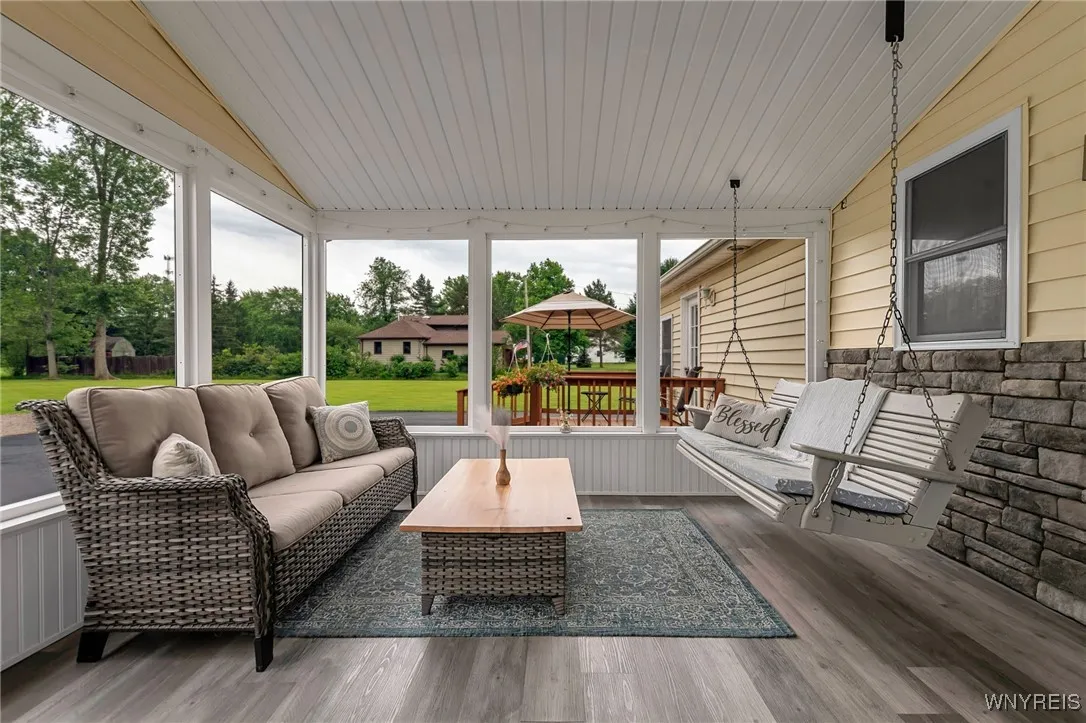 7217 Shawnee Road, Wheatfield, New York 14120, Wheatfield, New York 14120, 5 Bedrooms Bedrooms, 15 Rooms Rooms,3 BathroomsBathrooms,Residential,Closed,7217 Shawnee Road, Wheatfield, New York 14120,0,B1619354