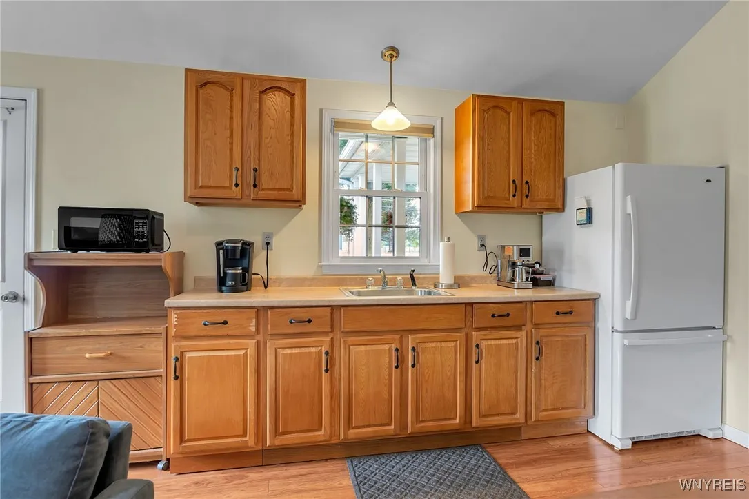 7217 Shawnee Road, Wheatfield, New York 14120, Wheatfield, New York 14120, 5 Bedrooms Bedrooms, 15 Rooms Rooms,3 BathroomsBathrooms,Residential,Closed,7217 Shawnee Road, Wheatfield, New York 14120,0,B1619354