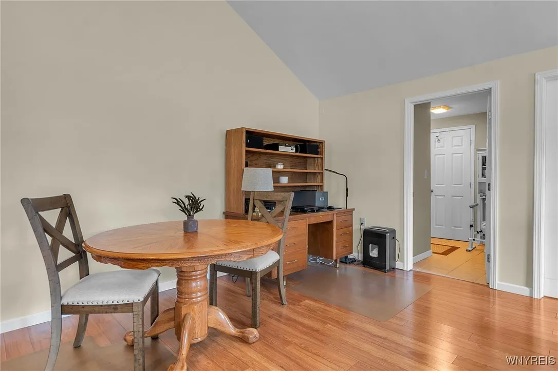 7217 Shawnee Road, Wheatfield, New York 14120, Wheatfield, New York 14120, 5 Bedrooms Bedrooms, 15 Rooms Rooms,3 BathroomsBathrooms,Residential,Closed,7217 Shawnee Road, Wheatfield, New York 14120,0,B1619354