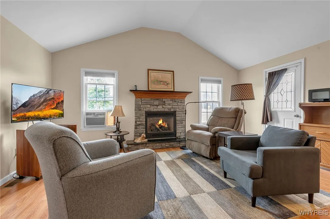 7217 Shawnee Road, Wheatfield, New York 14120, Wheatfield, New York 14120, 5 Bedrooms Bedrooms, 15 Rooms Rooms,3 BathroomsBathrooms,Residential,Closed,7217 Shawnee Road, Wheatfield, New York 14120,0,B1619354