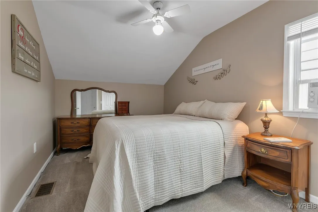 7217 Shawnee Road, Wheatfield, New York 14120, Wheatfield, New York 14120, 5 Bedrooms Bedrooms, 15 Rooms Rooms,3 BathroomsBathrooms,Residential,Closed,7217 Shawnee Road, Wheatfield, New York 14120,0,B1619354