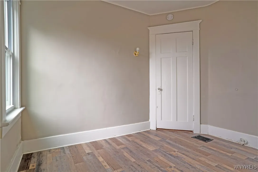 1133 Hertel Avenue, Buffalo, New York 14216, Buffalo, New York 14216, 3 Bedrooms Bedrooms, 7 Rooms Rooms,1 BathroomBathrooms,Residential Lease,For Rent,1133 Hertel Avenue, Buffalo, New York 14216,B1619904