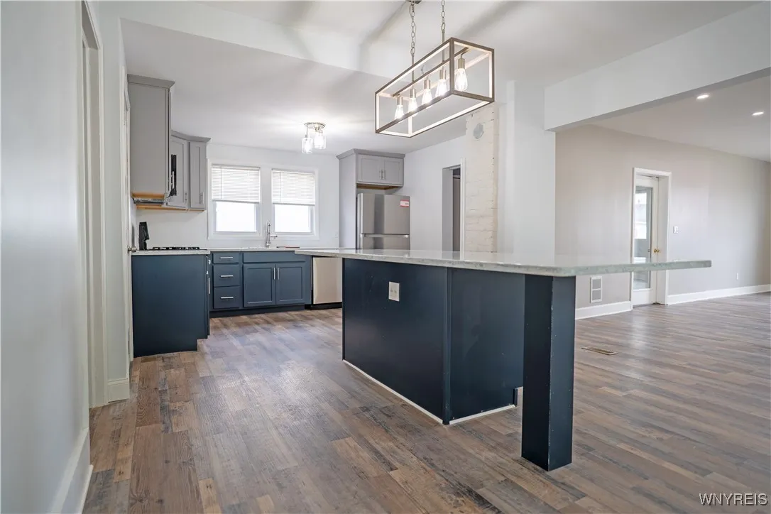 1133 Hertel Avenue, Buffalo, New York 14216, Buffalo, New York 14216, 3 Bedrooms Bedrooms, 7 Rooms Rooms,1 BathroomBathrooms,Residential Lease,For Rent,1133 Hertel Avenue, Buffalo, New York 14216,B1619904