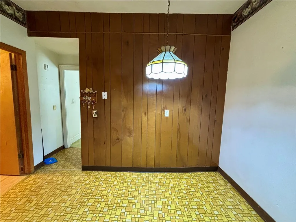 511 Pennsylvania Avenue, Elmira City, New York 149, Elmira City, New York 14904, 6 Bedrooms Bedrooms, ,2 BathroomsBathrooms,Residential,For Sale,511 Pennsylvania Avenue, Elmira City, New York 149,R1619979
