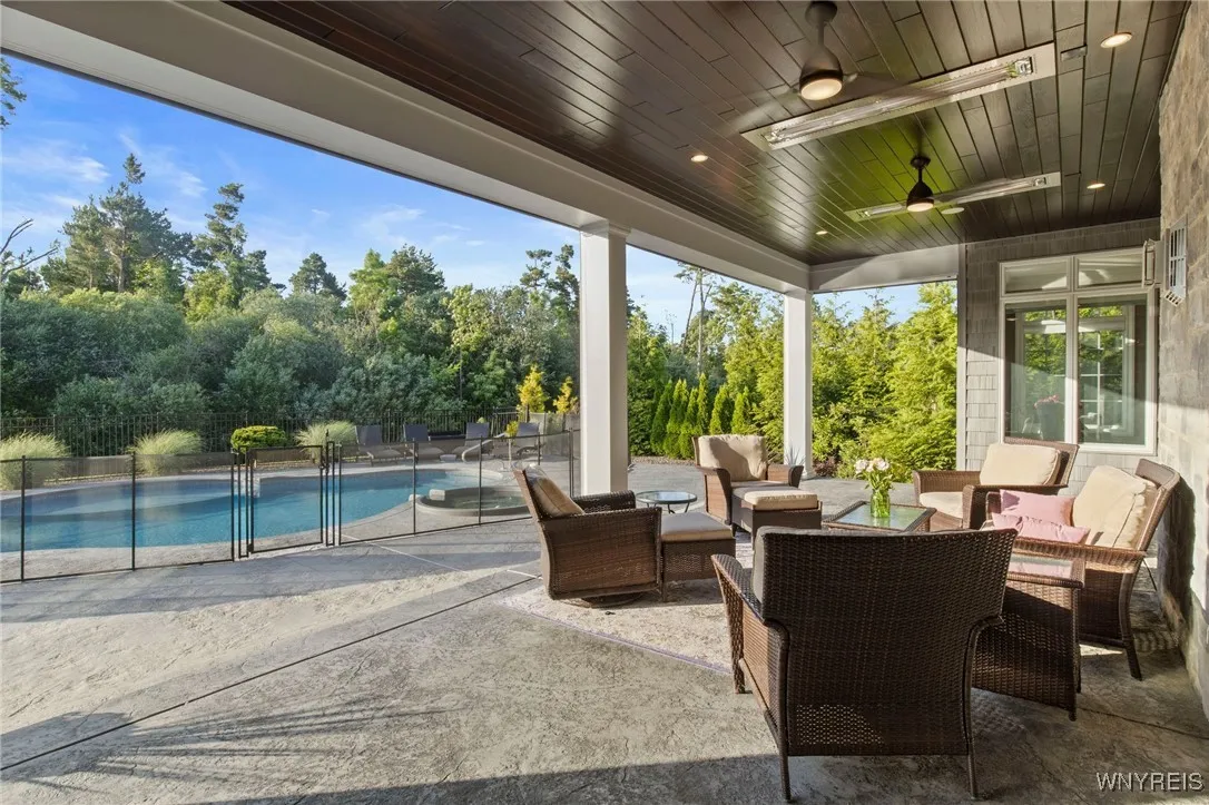 5558 Herons Glen, Clarence, New York 14031, Clarence, New York 14031, 6 Bedrooms Bedrooms, 14 Rooms Rooms,7 BathroomsBathrooms,Residential,For Sale,5558 Herons Glen, Clarence, New York 14031,0,B1619749