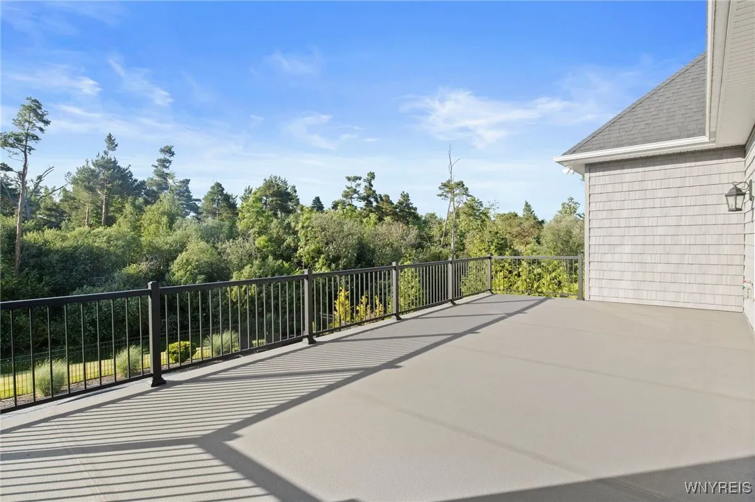 5558 Herons Glen, Clarence, New York 14031, Clarence, New York 14031, 6 Bedrooms Bedrooms, 14 Rooms Rooms,7 BathroomsBathrooms,Residential,For Sale,5558 Herons Glen, Clarence, New York 14031,0,B1619749