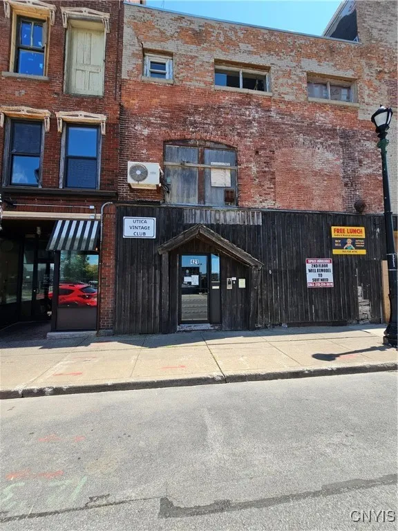 421 Seneca Street, Utica, New York 13502, Utica, New York 13502, ,Commercial Lease,For Rent,421 Seneca Street, Utica, New York 13502,S1619440