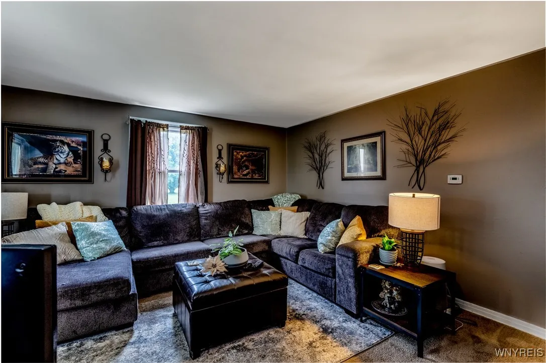 6500 Nash Road, Wheatfield, New York 14120, Wheatfield, New York 14120, 4 Bedrooms Bedrooms, ,2 BathroomsBathrooms,Residential,For Sale,6500 Nash Road, Wheatfield, New York 14120,B1619912