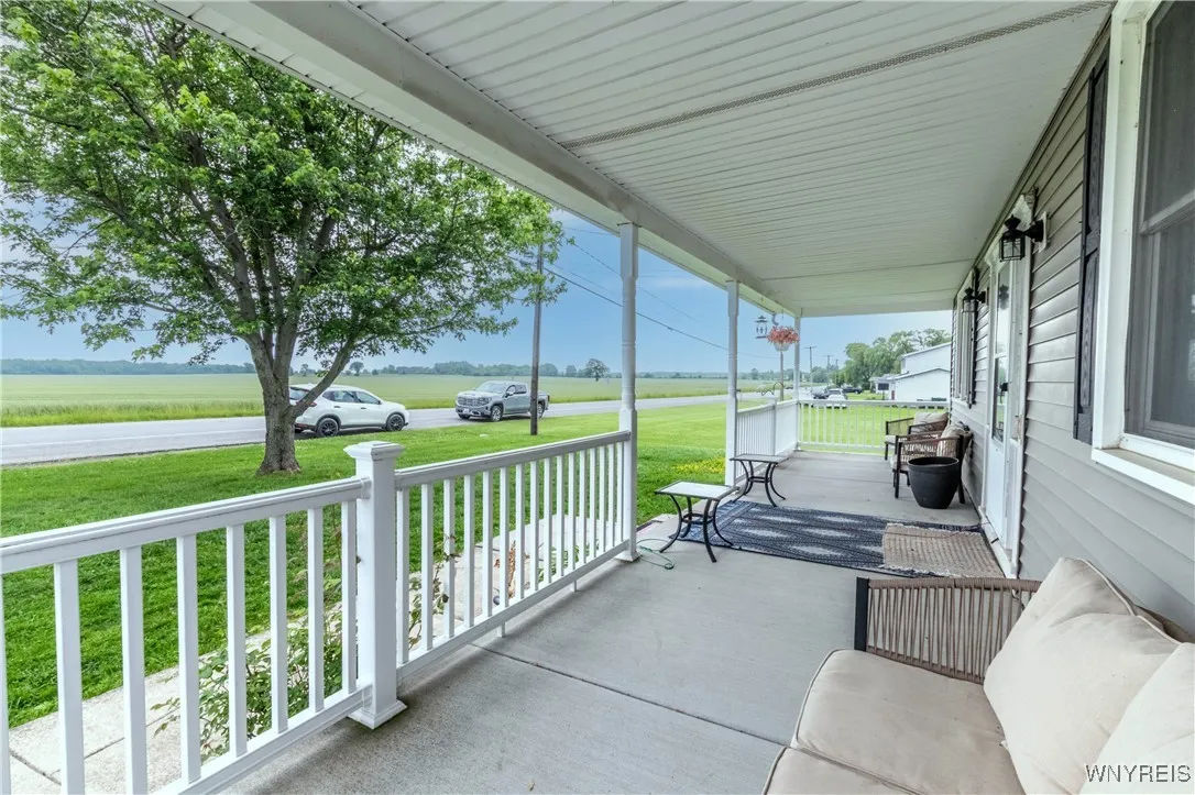 6500 Nash Road, Wheatfield, New York 14120, Wheatfield, New York 14120, 4 Bedrooms Bedrooms, ,2 BathroomsBathrooms,Residential,For Sale,6500 Nash Road, Wheatfield, New York 14120,B1619912