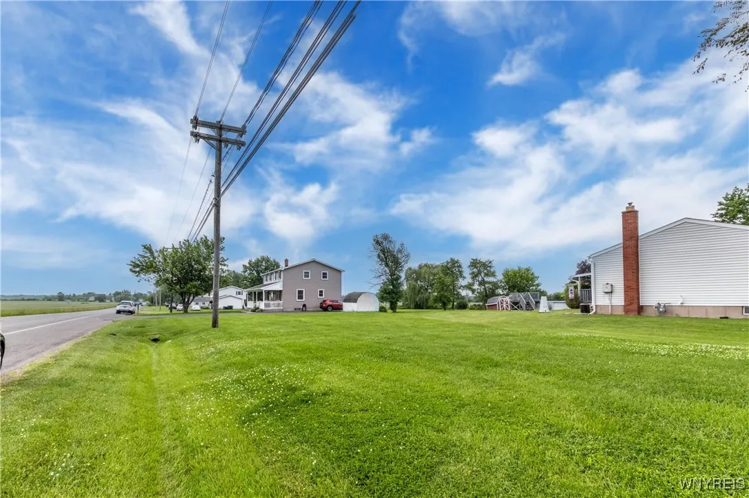 6500 Nash Road, Wheatfield, New York 14120, Wheatfield, New York 14120, 4 Bedrooms Bedrooms, ,2 BathroomsBathrooms,Residential,For Sale,6500 Nash Road, Wheatfield, New York 14120,B1619912