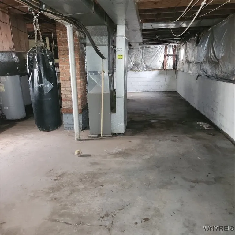 33 Argus Street, Buffalo, New York 14207, Buffalo, New York 14207, 3 Bedrooms Bedrooms, 8 Rooms Rooms,1 BathroomBathrooms,Residential,For Sale,33 Argus Street, Buffalo, New York 14207,B1620017