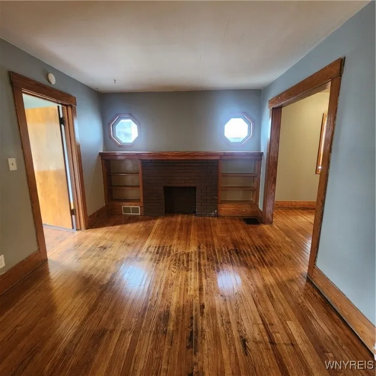 33 Argus Street, Buffalo, New York 14207, Buffalo, New York 14207, 3 Bedrooms Bedrooms, 8 Rooms Rooms,1 BathroomBathrooms,Residential,For Sale,33 Argus Street, Buffalo, New York 14207,B1620017