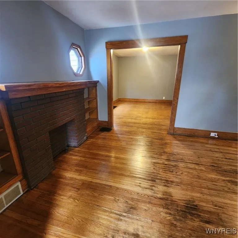 33 Argus Street, Buffalo, New York 14207, Buffalo, New York 14207, 3 Bedrooms Bedrooms, 8 Rooms Rooms,1 BathroomBathrooms,Residential,For Sale,33 Argus Street, Buffalo, New York 14207,B1620017