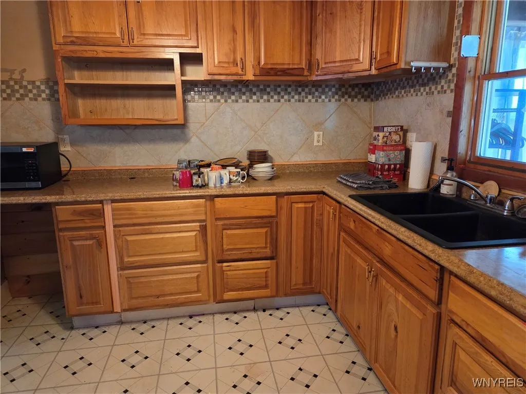 435 Central Avenue, Salamanca, New York 14779, Salamanca, New York 14779, 2 Bedrooms Bedrooms, 7 Rooms Rooms,1 BathroomBathrooms,Residential,For Sale,435 Central Avenue, Salamanca, New York 14779,B1620065