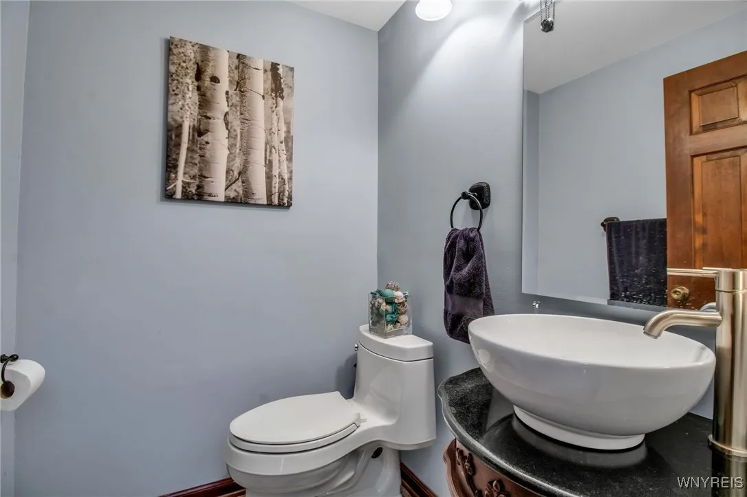 7 Shalamar Court, Amherst, New York 14068, Amherst, New York 14068, 4 Bedrooms Bedrooms, 8 Rooms Rooms,2 BathroomsBathrooms,Residential,Closed,7 Shalamar Court, Amherst, New York 14068,0,B1620152