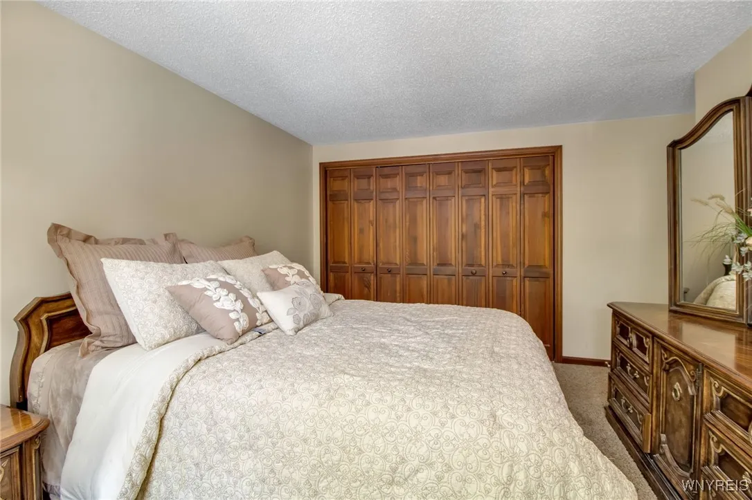 7 Shalamar Court, Amherst, New York 14068, Amherst, New York 14068, 4 Bedrooms Bedrooms, 8 Rooms Rooms,2 BathroomsBathrooms,Residential,Closed,7 Shalamar Court, Amherst, New York 14068,0,B1620152