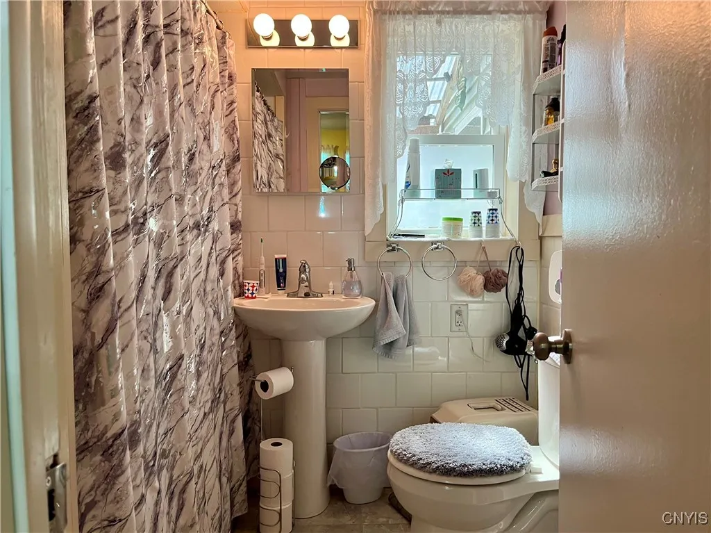 520 Seneca Street, Fulton, New York 13069, Fulton, New York 13069, 3 Bedrooms Bedrooms, 7 Rooms Rooms,1 BathroomBathrooms,Residential,For Sale,520 Seneca Street, Fulton, New York 13069,S1619961