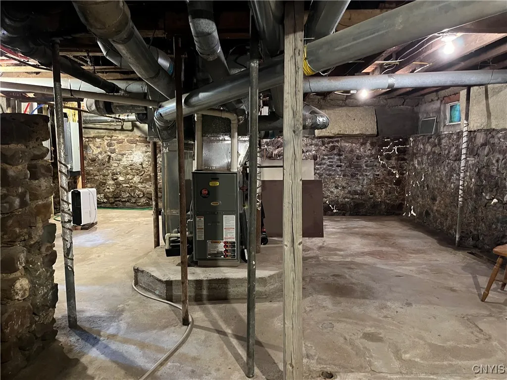 520 Seneca Street, Fulton, New York 13069, Fulton, New York 13069, 3 Bedrooms Bedrooms, 7 Rooms Rooms,1 BathroomBathrooms,Residential,For Sale,520 Seneca Street, Fulton, New York 13069,S1619961
