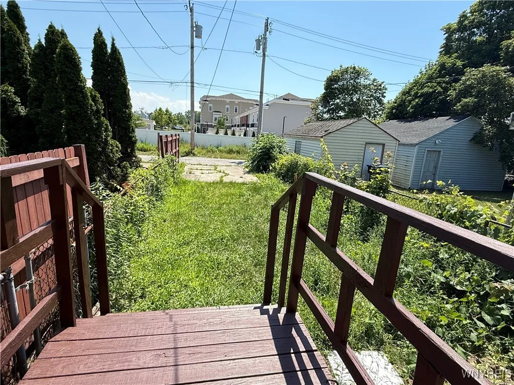7 Bennett Village, Buffalo, New York 14214, Buffalo, New York 14214, 3 Bedrooms Bedrooms, 6 Rooms Rooms,1 BathroomBathrooms,Residential Lease,For Rent,7 Bennett Village, Buffalo, New York 14214,B1618792