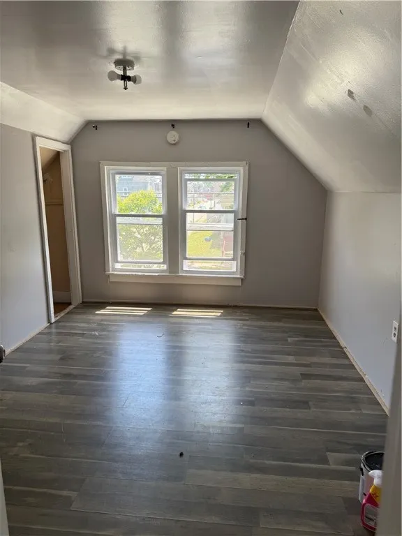 760 Maple Street, Rochester, New York 14611, Rochester, New York 14611, 4 Bedrooms Bedrooms, 7 Rooms Rooms,2 BathroomsBathrooms,Residential Lease,For Rent,760 Maple Street, Rochester, New York 14611,R1620106