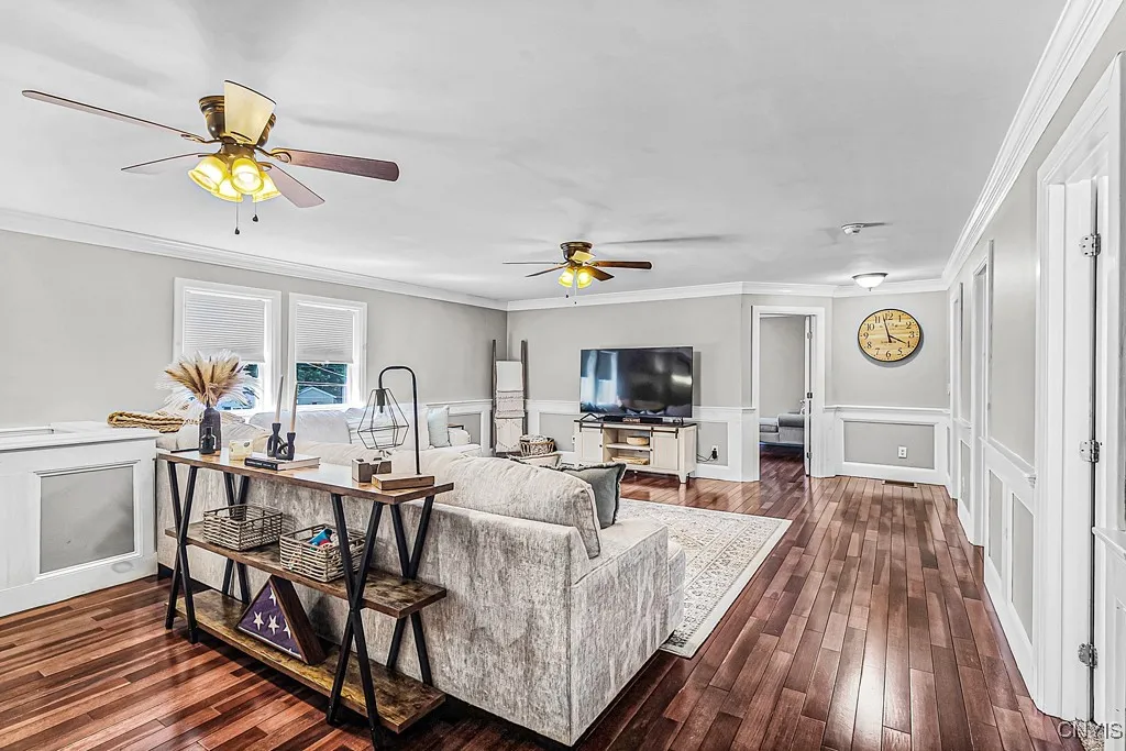 2 Beechnut, Whitestown, New York 13492, Whitestown, New York 13492, 4 Bedrooms Bedrooms, 7 Rooms Rooms,2 BathroomsBathrooms,Residential,Closed,2 Beechnut, Whitestown, New York 13492,0,S1619470