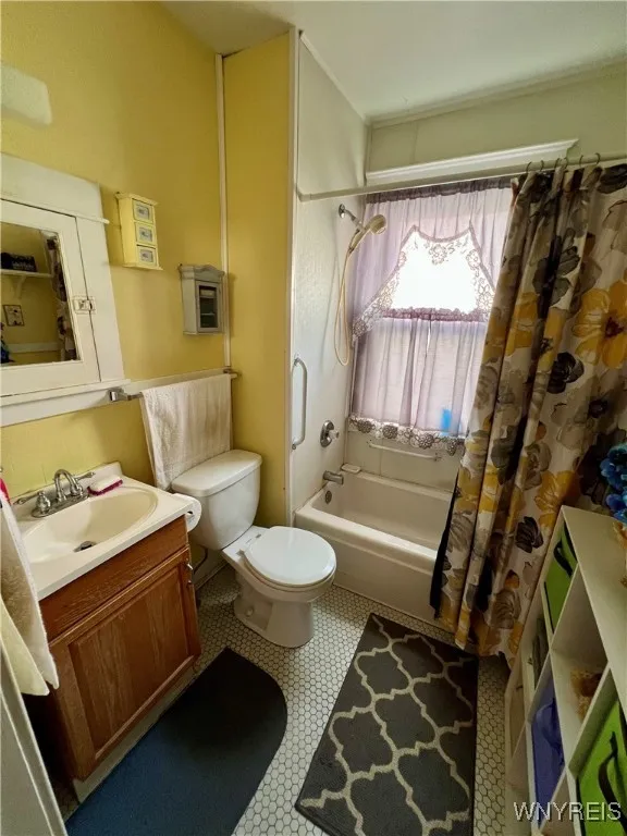 55 Harding Road, Buffalo, New York 14220, Buffalo, New York 14220, 4 Bedrooms Bedrooms, ,2 BathroomsBathrooms,Residential,For Sale,55 Harding Road, Buffalo, New York 14220,B1615408