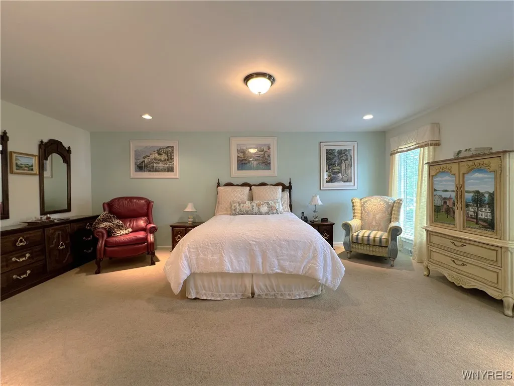 39 Wickendon Court, Amherst, New York 14221, Amherst, New York 14221, 4 Bedrooms Bedrooms, 8 Rooms Rooms,2 BathroomsBathrooms,Residential,For Sale,39 Wickendon Court, Amherst, New York 14221,0,B1619246