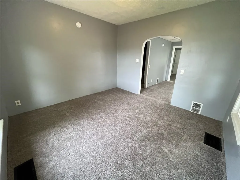 66-68 Ackerman Street, Rochester, New York 14609, Rochester, New York 14609, 4 Bedrooms Bedrooms, ,2 BathroomsBathrooms,Residential,Closed,66-68 Ackerman Street, Rochester, New York 14609,0,R1620096