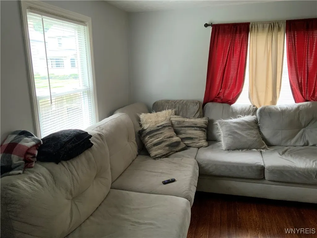 81 Dorbeth, Rochester, New York 14621, Rochester, New York 14621, 3 Bedrooms Bedrooms, 6 Rooms Rooms,1 BathroomBathrooms,Residential,For Sale,81 Dorbeth, Rochester, New York 14621,B1620282