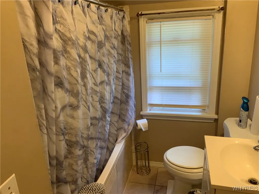 81 Dorbeth, Rochester, New York 14621, Rochester, New York 14621, 3 Bedrooms Bedrooms, 6 Rooms Rooms,1 BathroomBathrooms,Residential,For Sale,81 Dorbeth, Rochester, New York 14621,B1620282