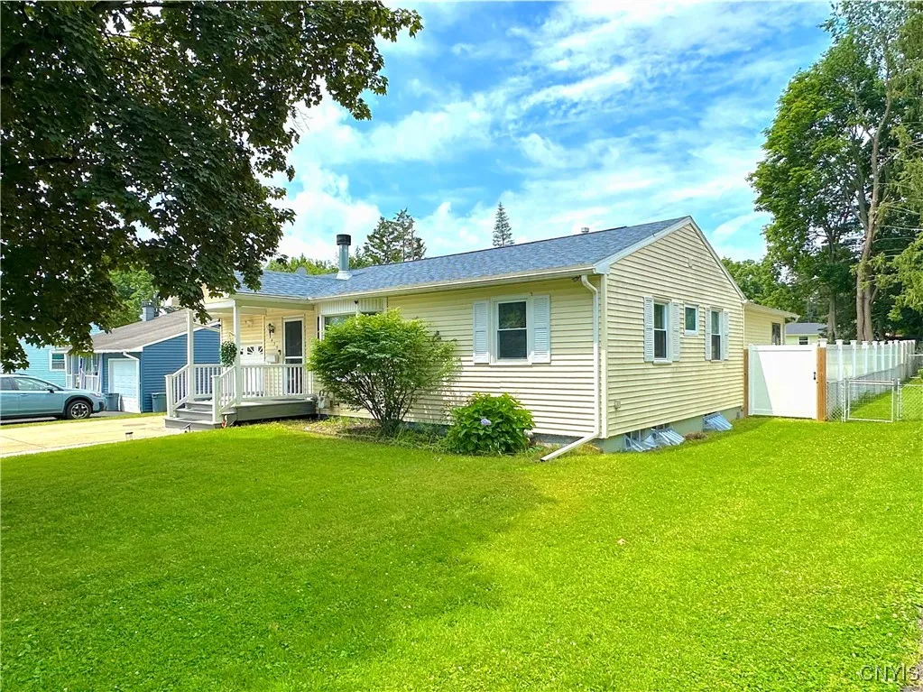 439 Van Dyke Road, Utica, New York 13502, Utica, New York 13502, 3 Bedrooms Bedrooms, 9 Rooms Rooms,2 BathroomsBathrooms,Residential,For Sale,439 Van Dyke Road, Utica, New York 13502,S1619815