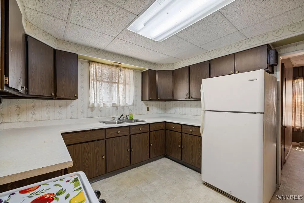 151 Crowley Avenue, Buffalo, New York 14207, Buffalo, New York 14207, 4 Bedrooms Bedrooms, ,2 BathroomsBathrooms,Residential,For Sale,151 Crowley Avenue, Buffalo, New York 14207,B1620151