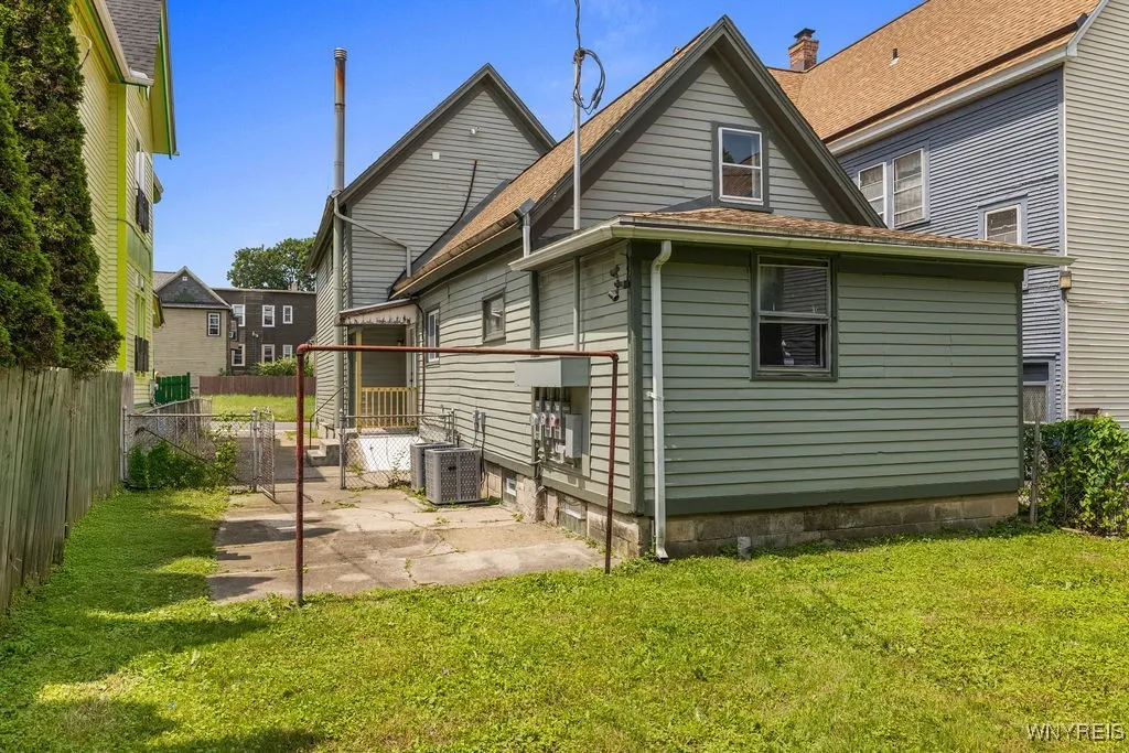 145 14th Street, Buffalo, New York 14213, Buffalo, New York 14213, 3 Bedrooms Bedrooms, ,2 BathroomsBathrooms,Residential,For Sale,145 14th Street, Buffalo, New York 14213,B1620145