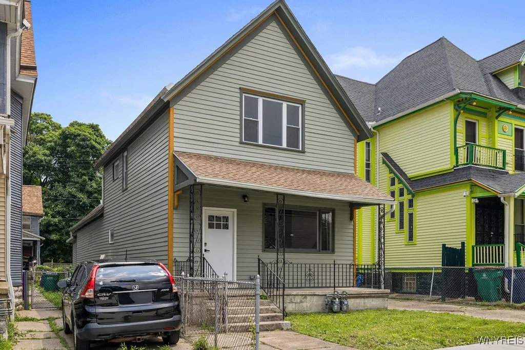 145 14th Street, Buffalo, New York 14213, Buffalo, New York 14213, 3 Bedrooms Bedrooms, ,2 BathroomsBathrooms,Residential,For Sale,145 14th Street, Buffalo, New York 14213,B1620145