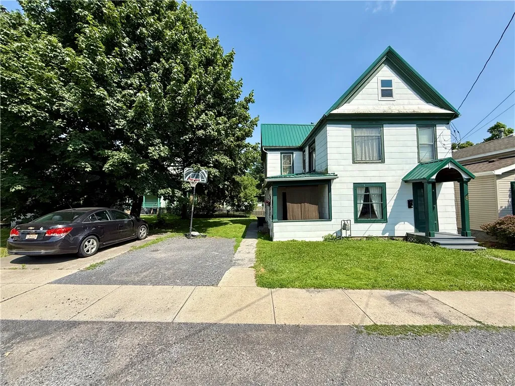 8 Church Street, Waterloo, New York 13165, Waterloo, New York 13165, 3 Bedrooms Bedrooms, 7 Rooms Rooms,1 BathroomBathrooms,Residential,Closed,8 Church Street, Waterloo, New York 13165,0,R1619282