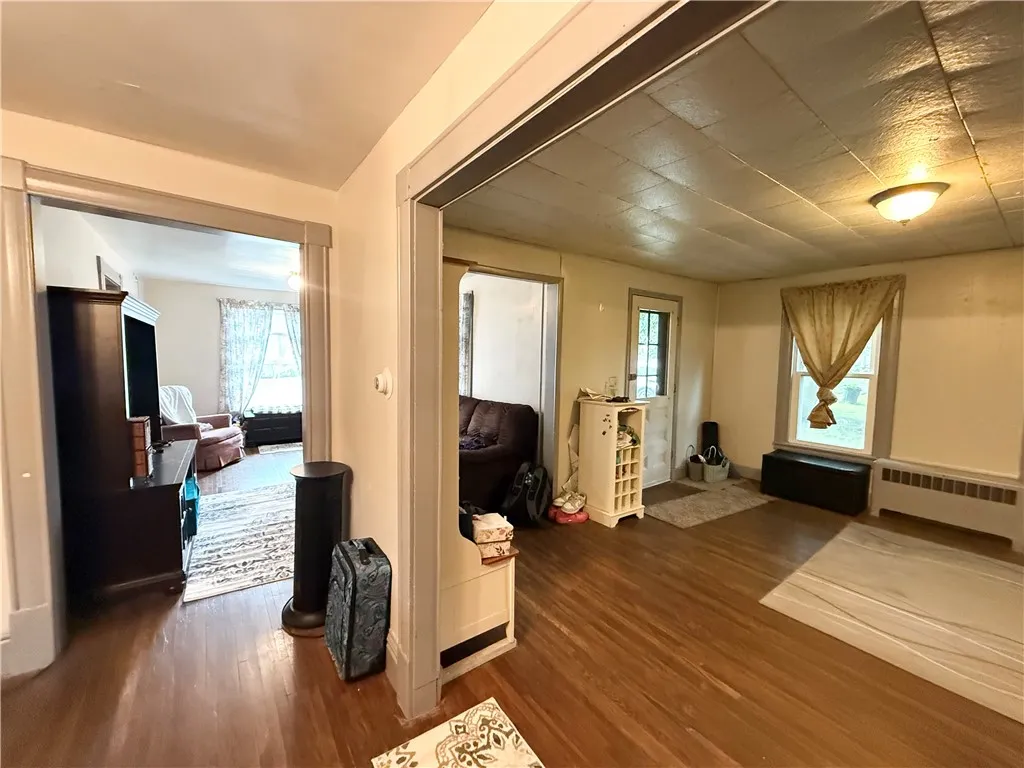 8 Church Street, Waterloo, New York 13165, Waterloo, New York 13165, 3 Bedrooms Bedrooms, 7 Rooms Rooms,1 BathroomBathrooms,Residential,Closed,8 Church Street, Waterloo, New York 13165,0,R1619282