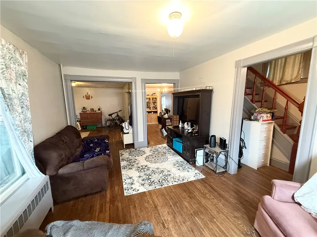 8 Church Street, Waterloo, New York 13165, Waterloo, New York 13165, 3 Bedrooms Bedrooms, 7 Rooms Rooms,1 BathroomBathrooms,Residential,Closed,8 Church Street, Waterloo, New York 13165,0,R1619282