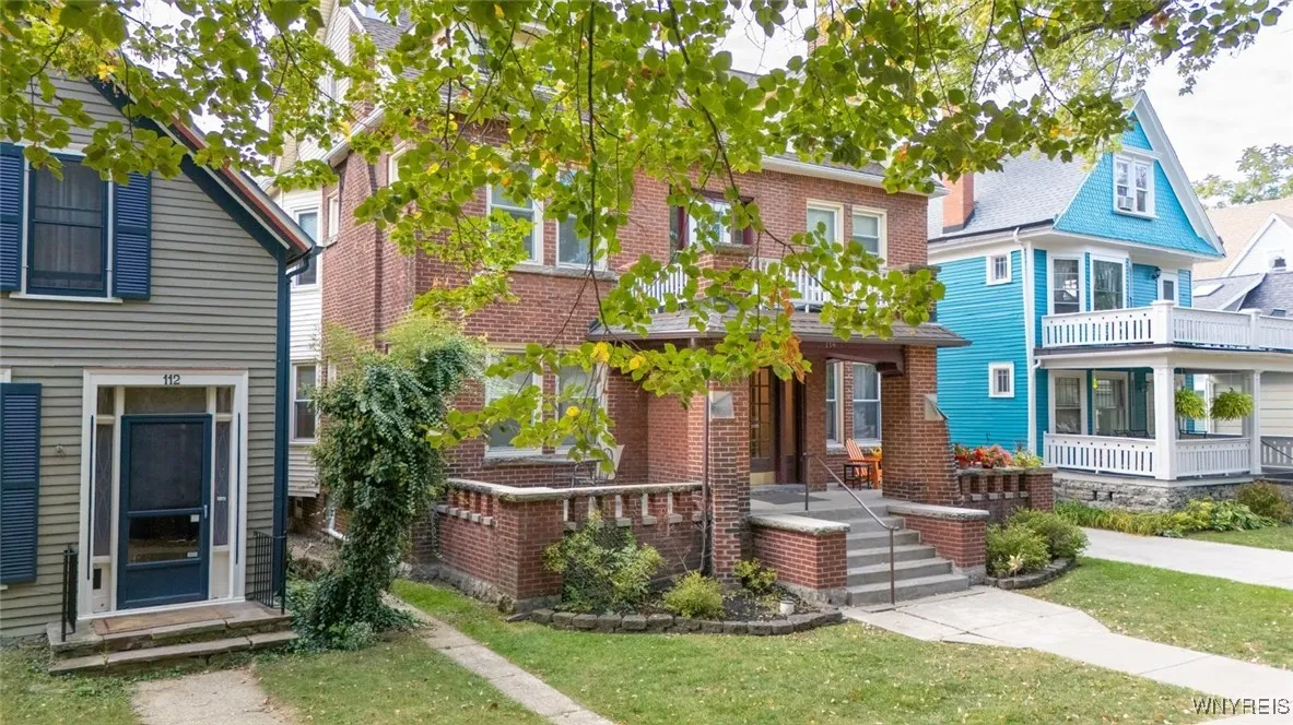 114 Ashland Avenue, Buffalo, New York 14222, Buffalo, New York 14222, 3 Bedrooms Bedrooms, 6 Rooms Rooms,2 BathroomsBathrooms,Residential Lease,For Rent,114 Ashland Avenue, Buffalo, New York 14222,0,B1620270