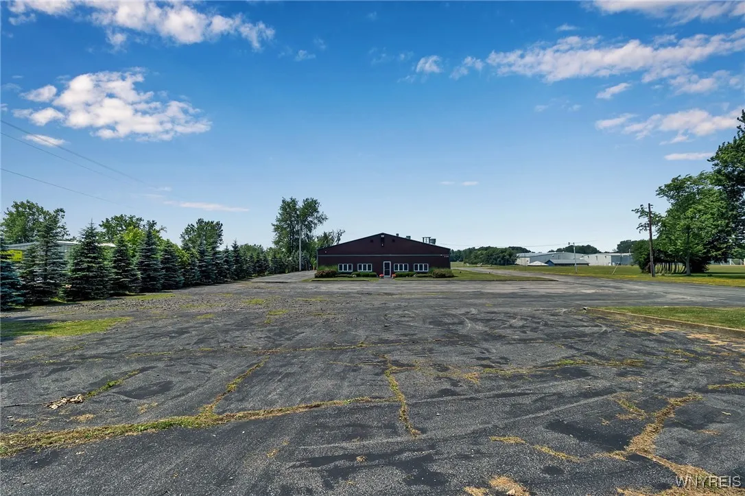 7120 Seneca Street, Elma, New York 14059, Elma, New York 14059, ,Commercial Lease,For Rent,7120 Seneca Street, Elma, New York 14059,0,B1620481