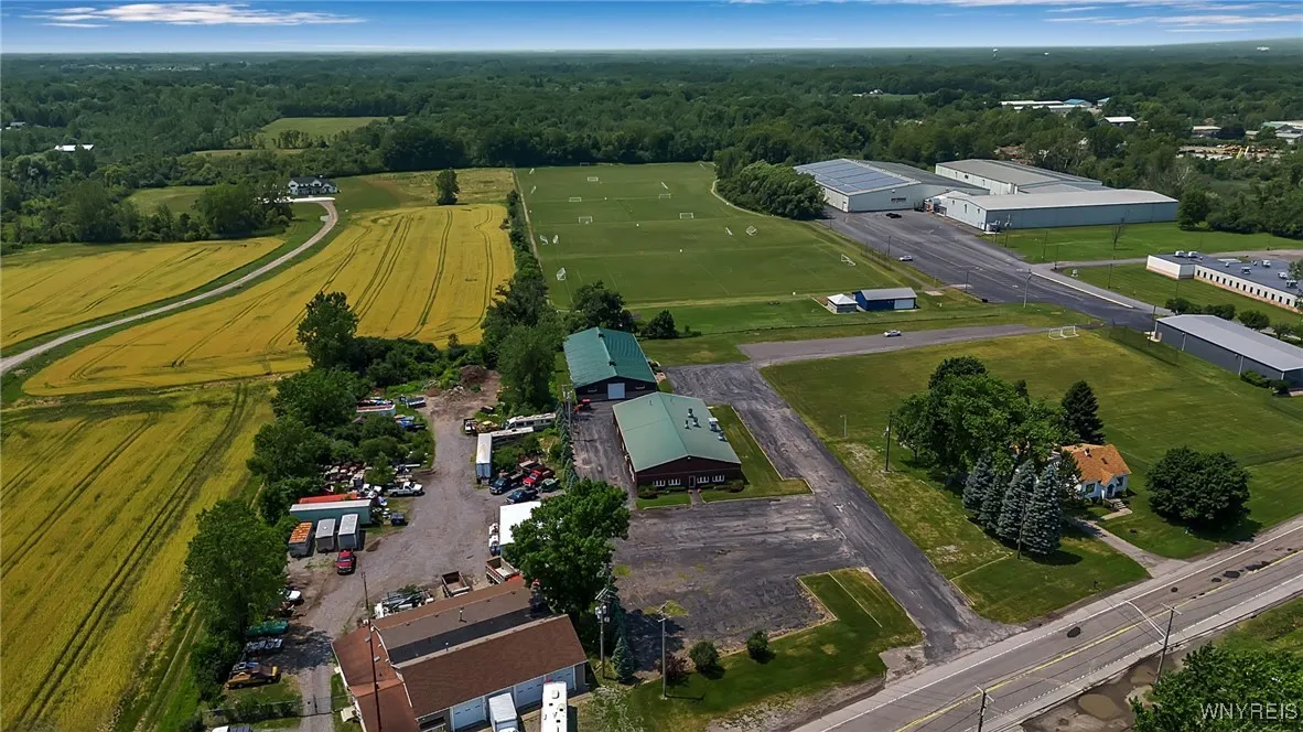 7120 Seneca Street, Elma, New York 14059, Elma, New York 14059, ,Commercial Lease,For Rent,7120 Seneca Street, Elma, New York 14059,0,B1620481