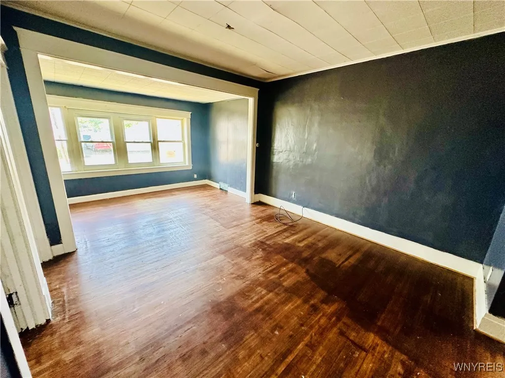 67 Holmes Street, Buffalo, New York 14207, Buffalo, New York 14207, 6 Bedrooms Bedrooms, ,2 BathroomsBathrooms,Residential,For Sale,67 Holmes Street, Buffalo, New York 14207,B1620553