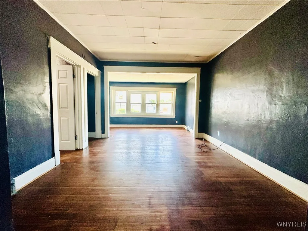 67 Holmes Street, Buffalo, New York 14207, Buffalo, New York 14207, 6 Bedrooms Bedrooms, ,2 BathroomsBathrooms,Residential,For Sale,67 Holmes Street, Buffalo, New York 14207,B1620553